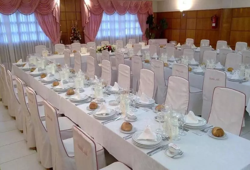 호텔 Hostal Restaurante Terra Cha