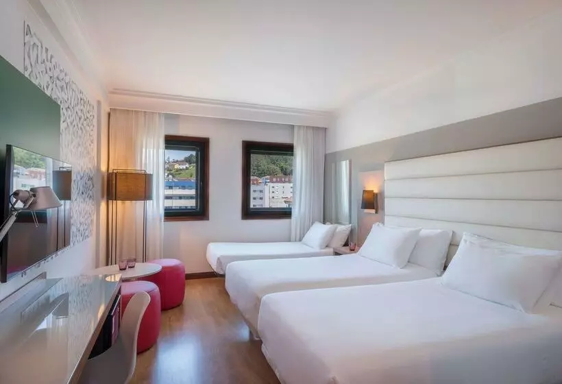 ホテル Santiago Plaza Affiliated By Meliá