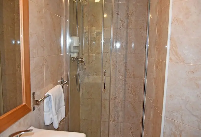 Hotel Sarao 3000