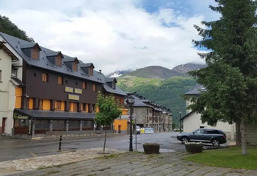 Hotel Sarao 3000