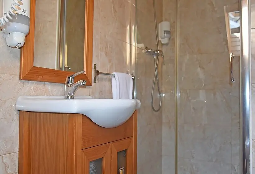 Hotel Sarao 3000