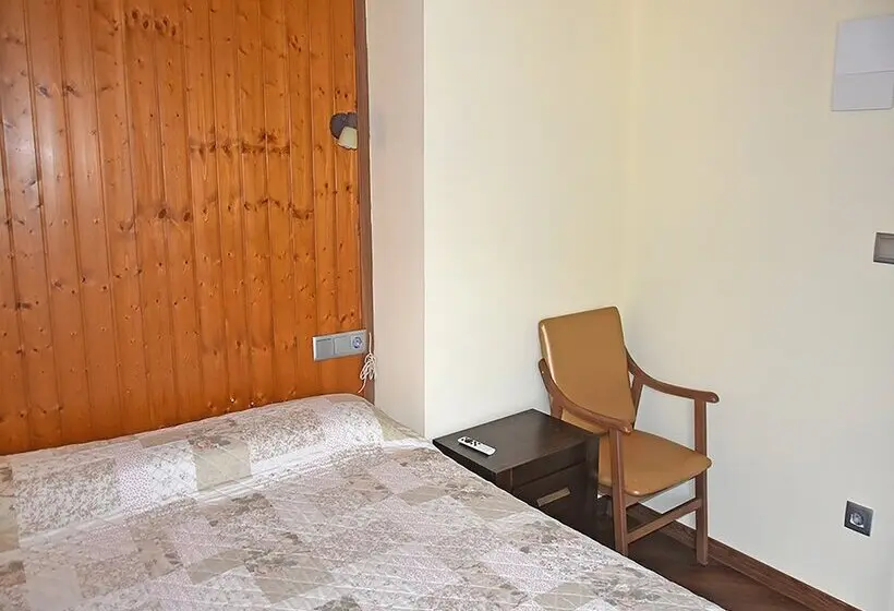 Hotel Sarao 3000