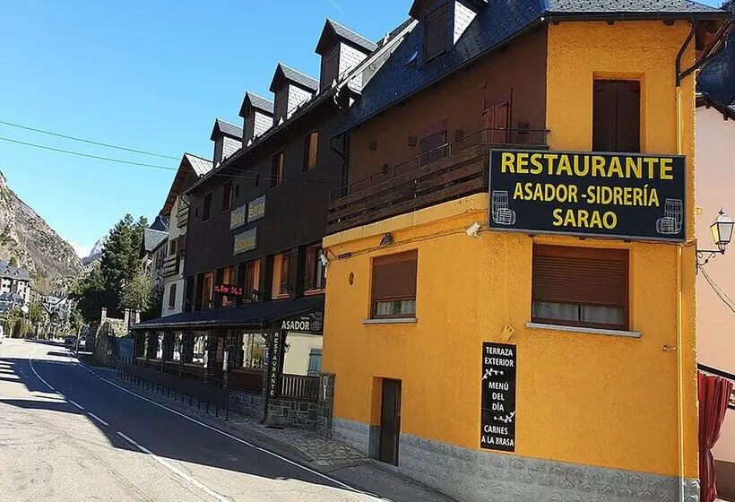 Hotel Sarao 3000