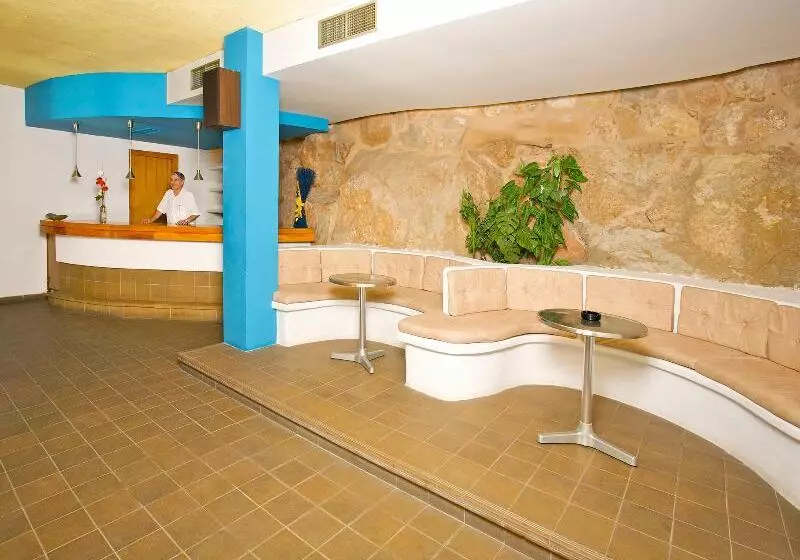 Apartamentos San Miguel Park & Esmeralda Mar