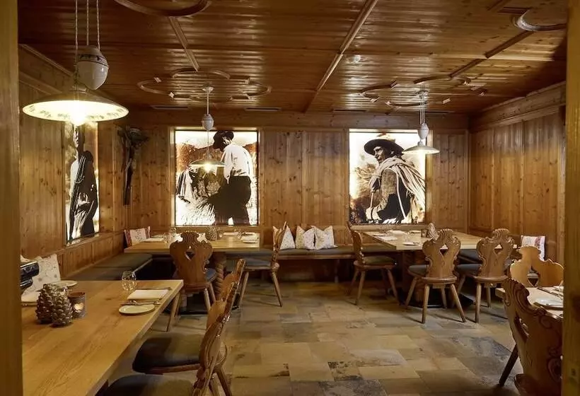 Отель Alpenrose Kufstein