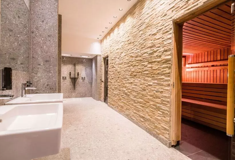 Best Western Premier Central Hotel Leonhard