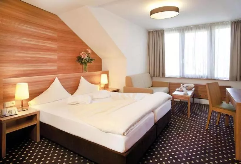 Отель Bon Alpina