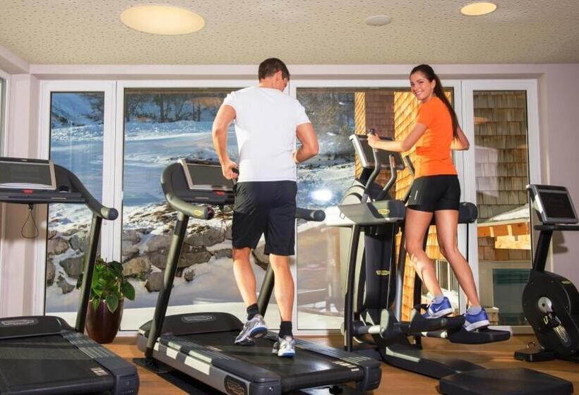 Отель Enzian   Adults Only