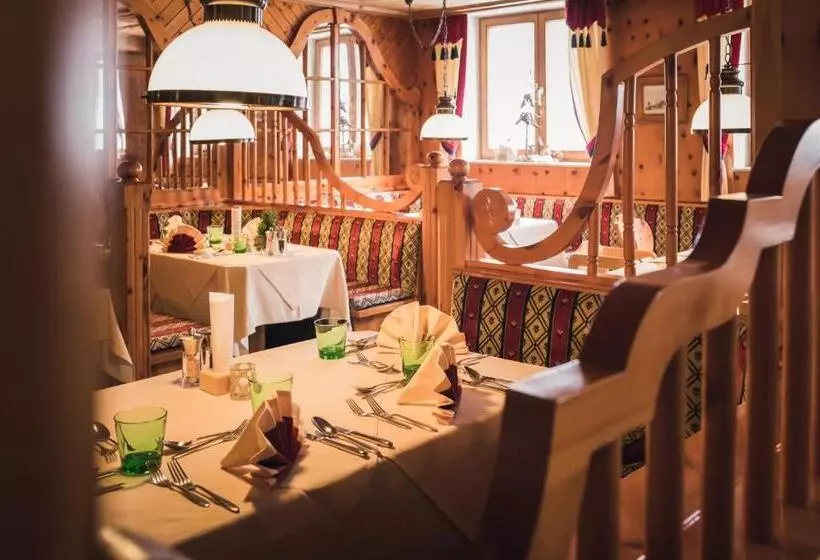 בית מלון כפרי Enzian   Adults Only