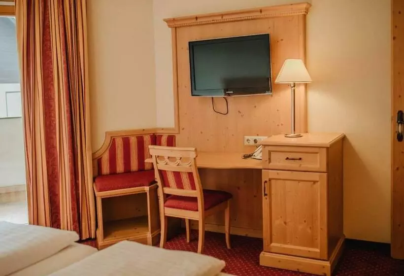 Familiengut Hotel Burgstaller