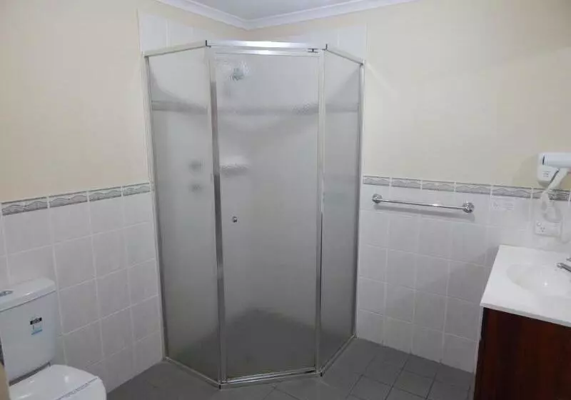 Отель Jacksons Motor Inn