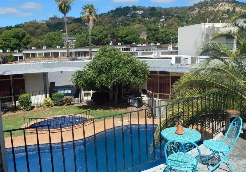 Отель Jacksons Motor Inn