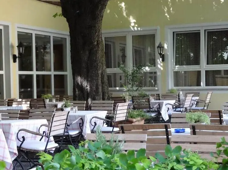 בית מלון כפרי Sailer