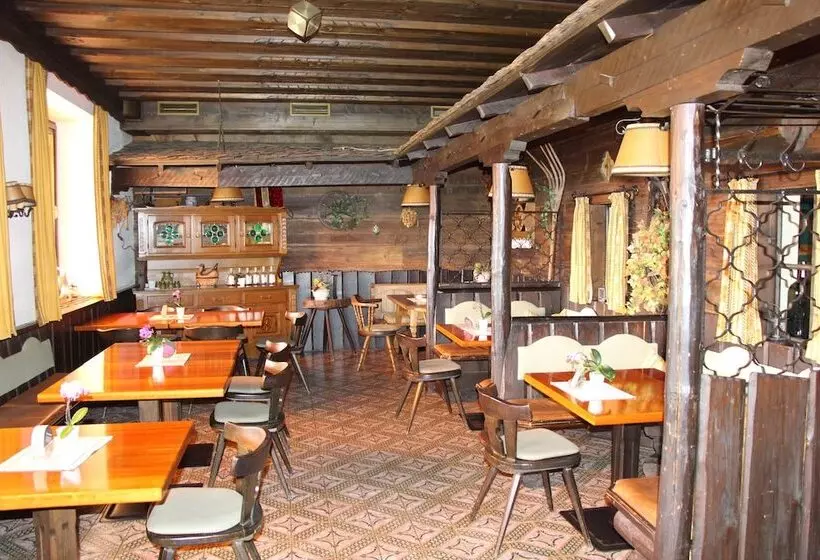 هتل Schöne Aussicht