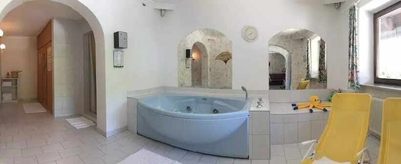 هتل Schöne Aussicht