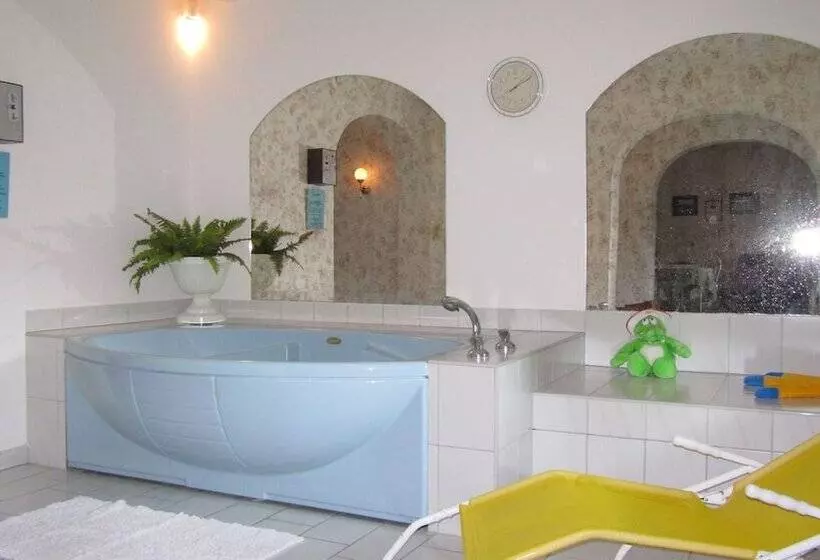 هتل Schöne Aussicht