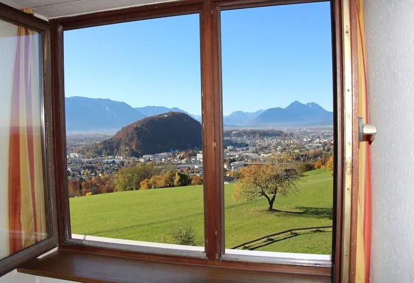 هتل Schöne Aussicht