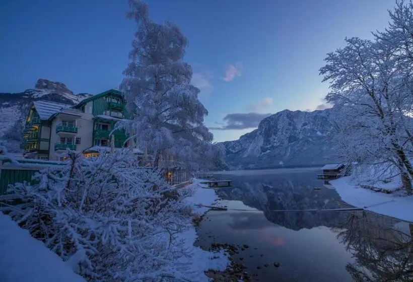 ホテル Seevilla Altaussee