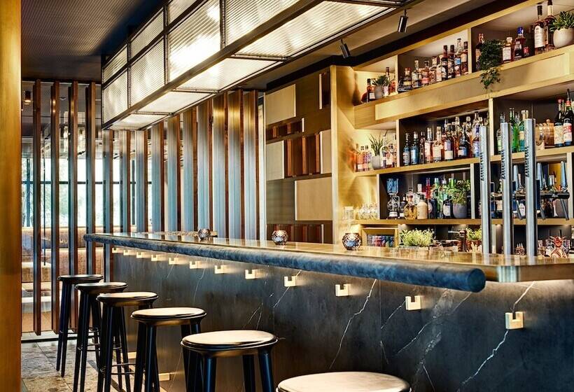 Stage 12 Hotel By Penz