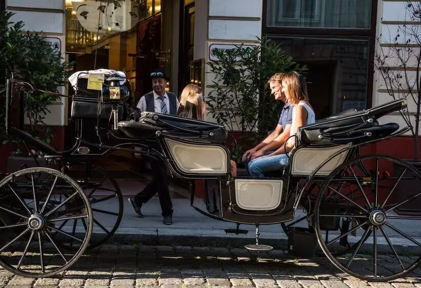 Theaterhotel & Suites Wien