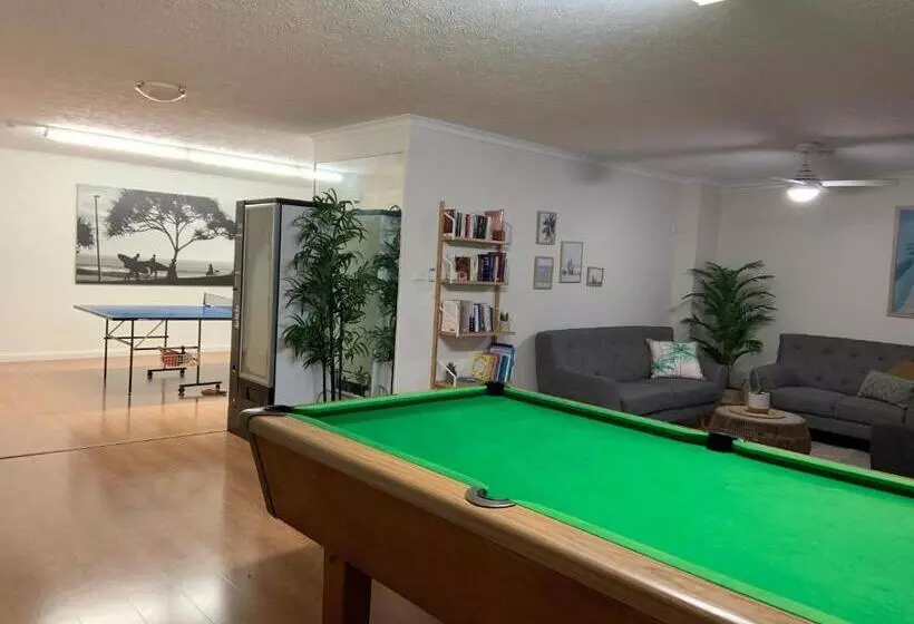 Burleigh Gardens North Hi Rise Holiday Apartments