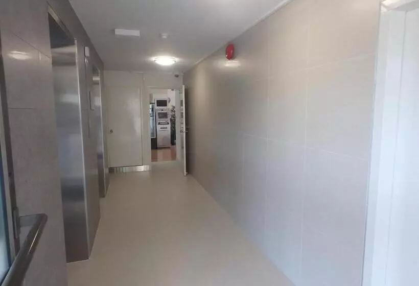 Burleigh Gardens North Hi Rise Holiday Apartments