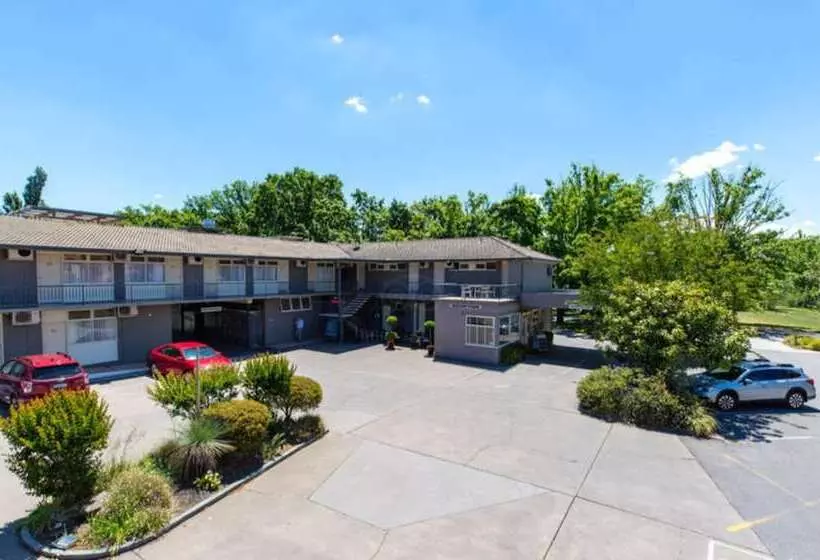 Forrest Hotel & Apartments