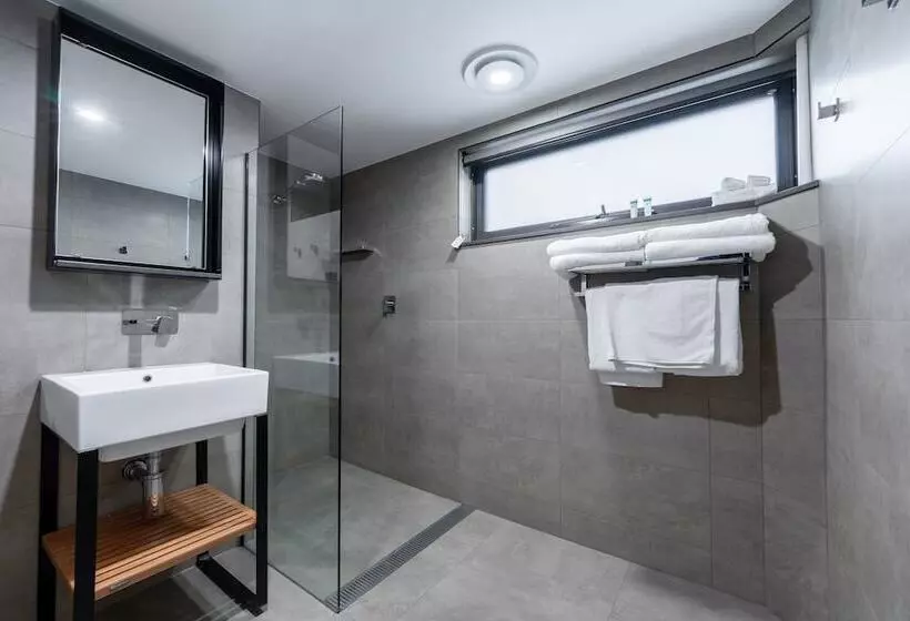 Forrest Hotel & Apartments