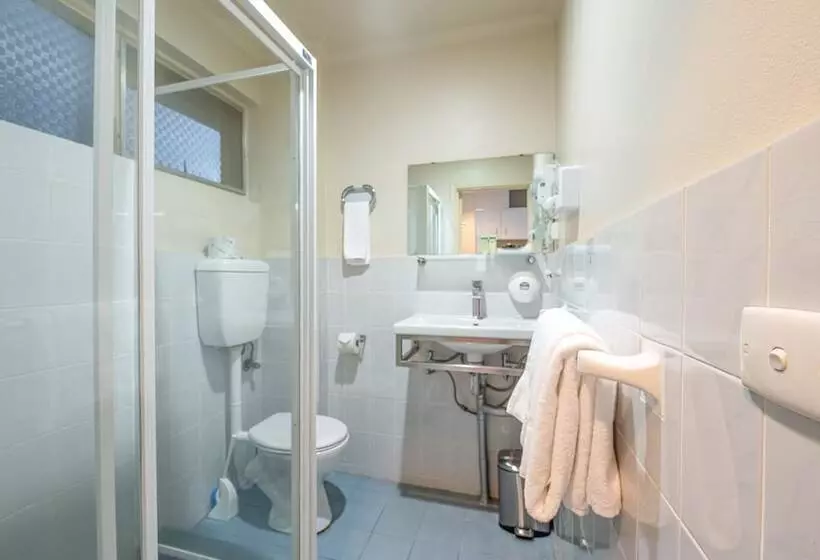 Forrest Hotel & Apartments