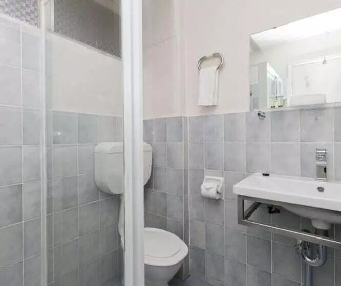 Forrest Hotel & Apartments