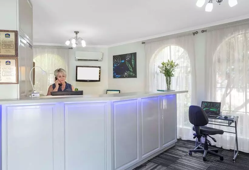 酒店 Cathedral Motor Inn