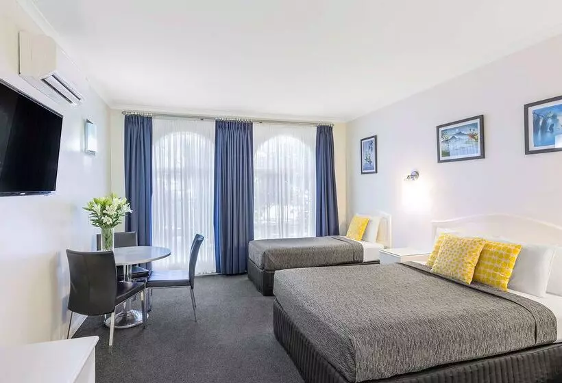 酒店 Cathedral Motor Inn