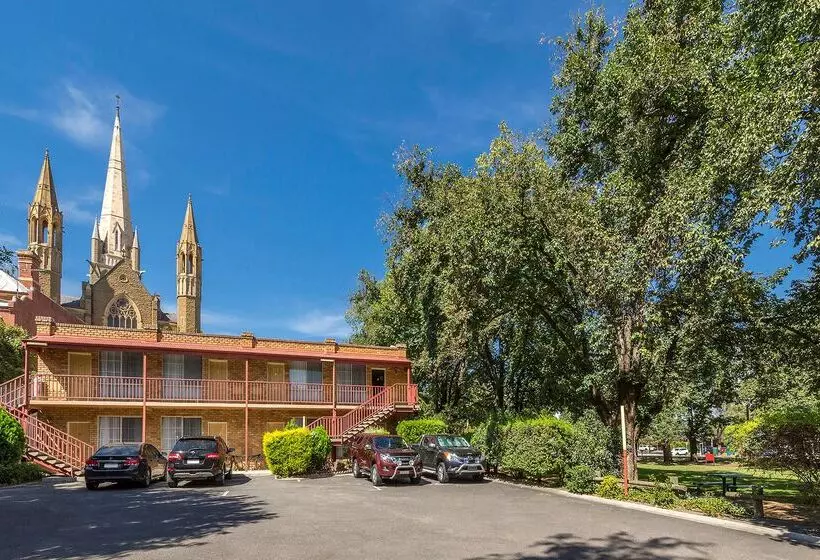 酒店 Cathedral Motor Inn