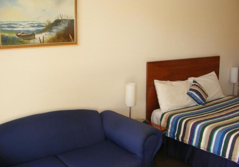 בית מלון כפרי Burke & Wills Motor Inn