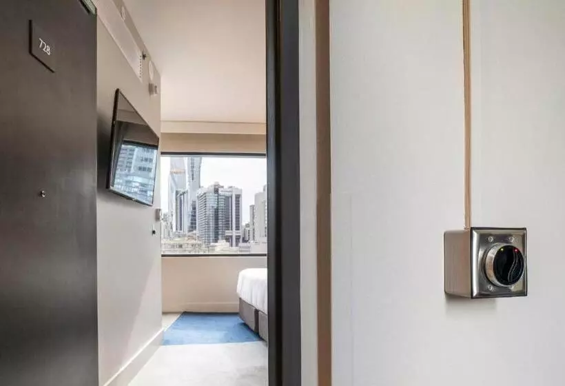 Отель Crowne Plaza Melbourne, An Ihg