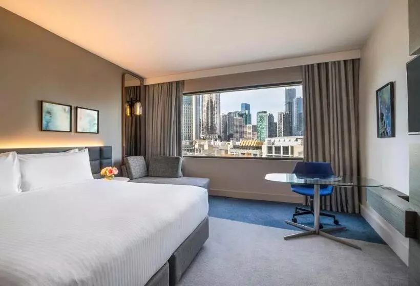 Отель Crowne Plaza Melbourne, An Ihg