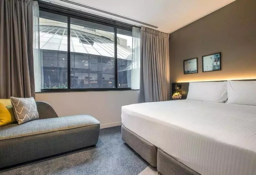 Отель Crowne Plaza Melbourne, An Ihg