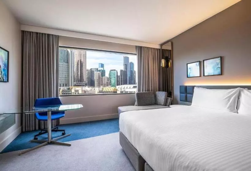 Отель Crowne Plaza Melbourne, An Ihg