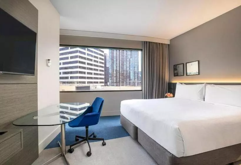 Отель Crowne Plaza Melbourne, An Ihg