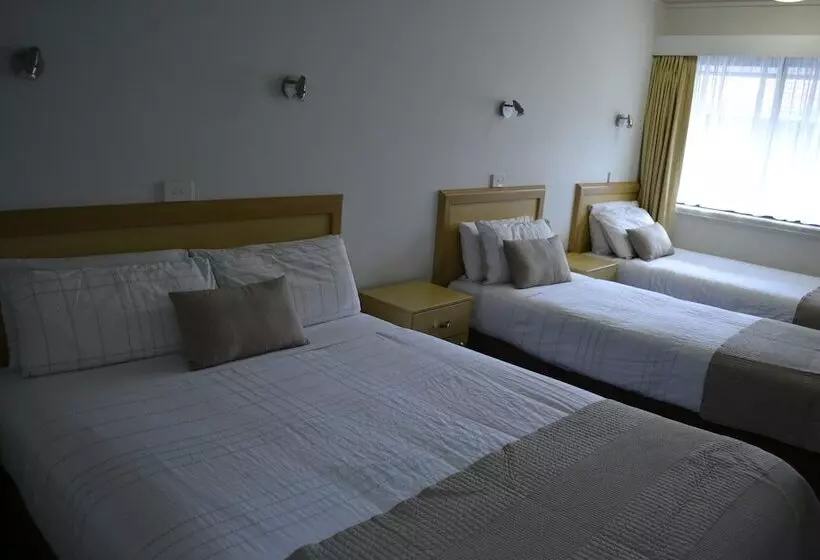 בית מלון כפרי Eastern Sands City Centre