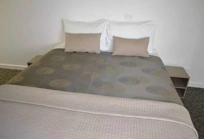 בית מלון כפרי Eastern Sands City Centre