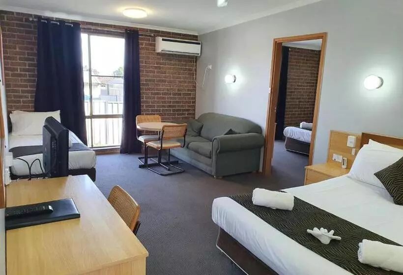 호텔 Moonraker Motor Inn