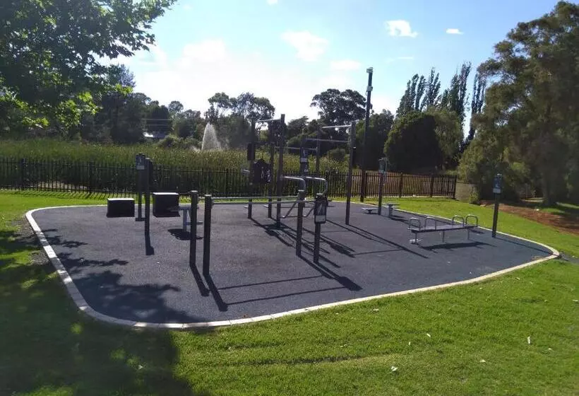 호텔 Moonraker Motor Inn