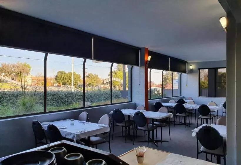 호텔 Moonraker Motor Inn