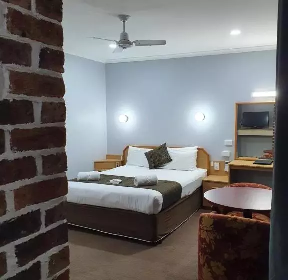 호텔 Moonraker Motor Inn