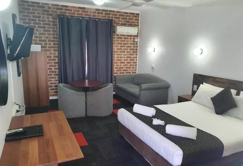 호텔 Moonraker Motor Inn