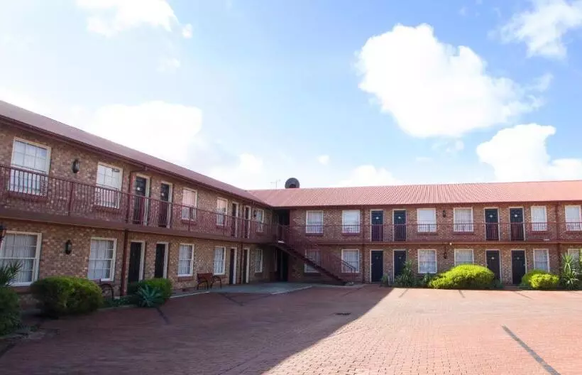 Hotel Old Willyama Motor Inn