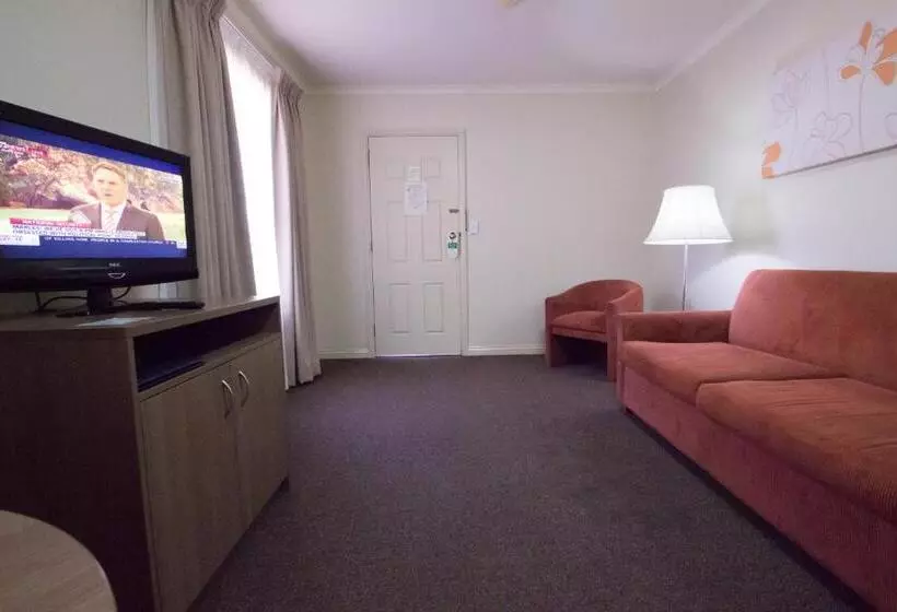 Hotel Old Willyama Motor Inn