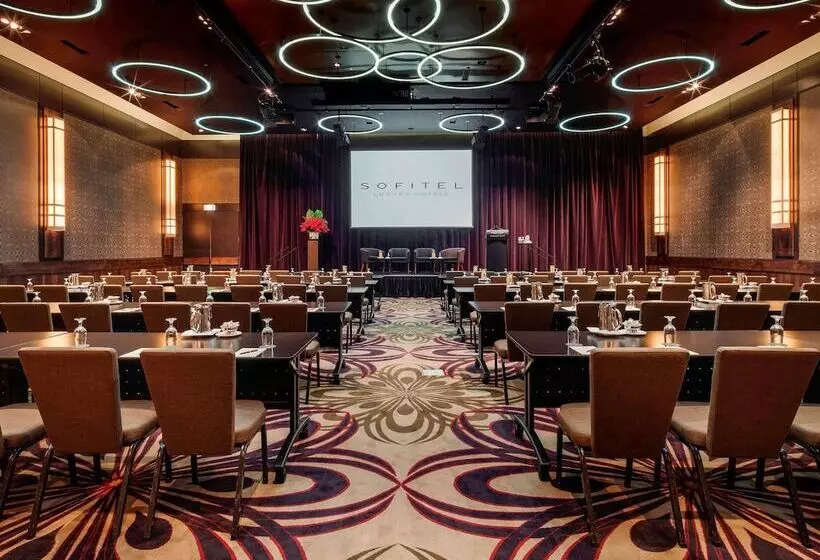 호텔 Sofitel Melbourne On Collins