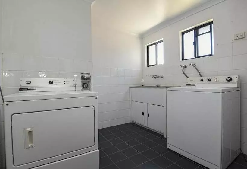 فندق على الطريق Alara Motor Inn